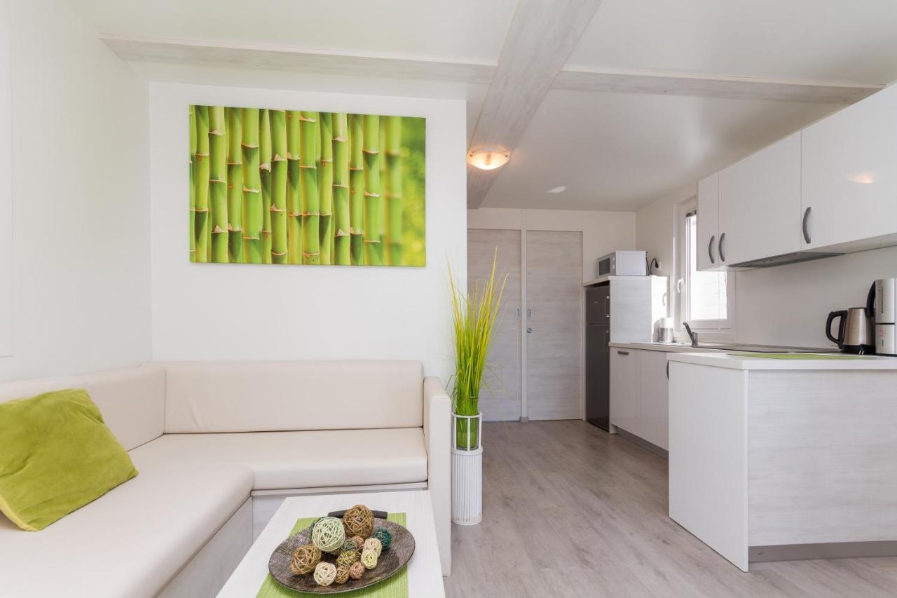 Bamboo Floating House Portoroz Apartamento Exterior foto