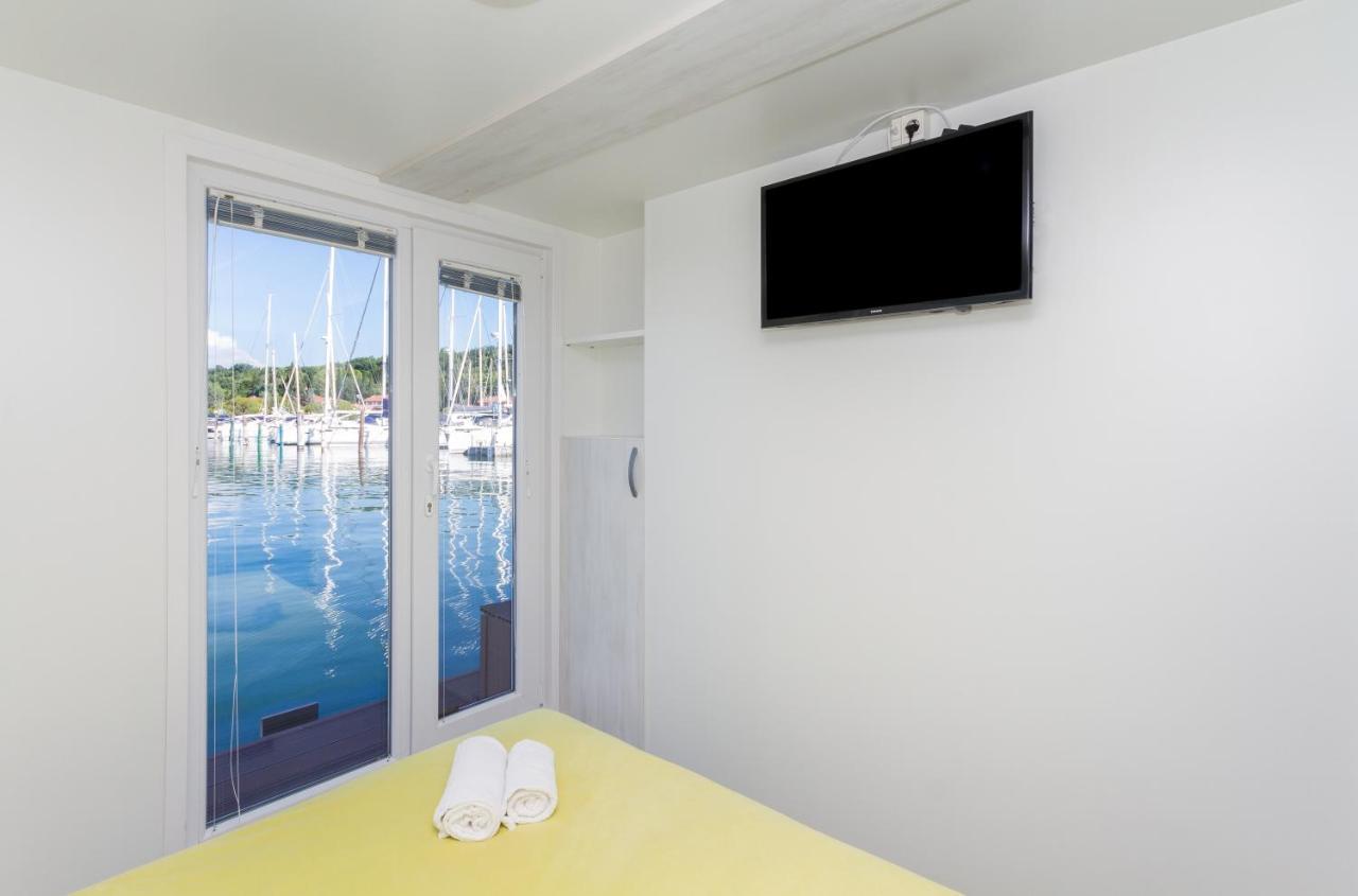 Bamboo Floating House Portoroz Apartamento Exterior foto