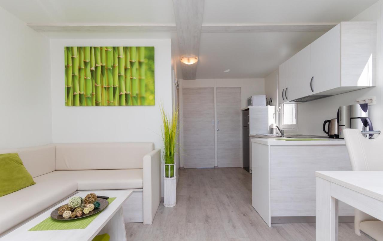 Bamboo Floating House Portoroz Apartamento Exterior foto